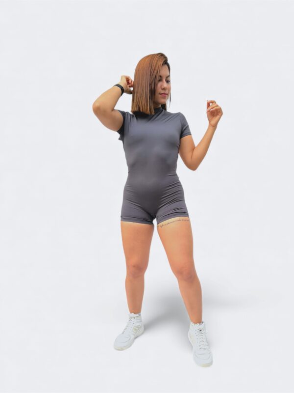 Photoroom_003_20251128_160656 Enterizo Estrella